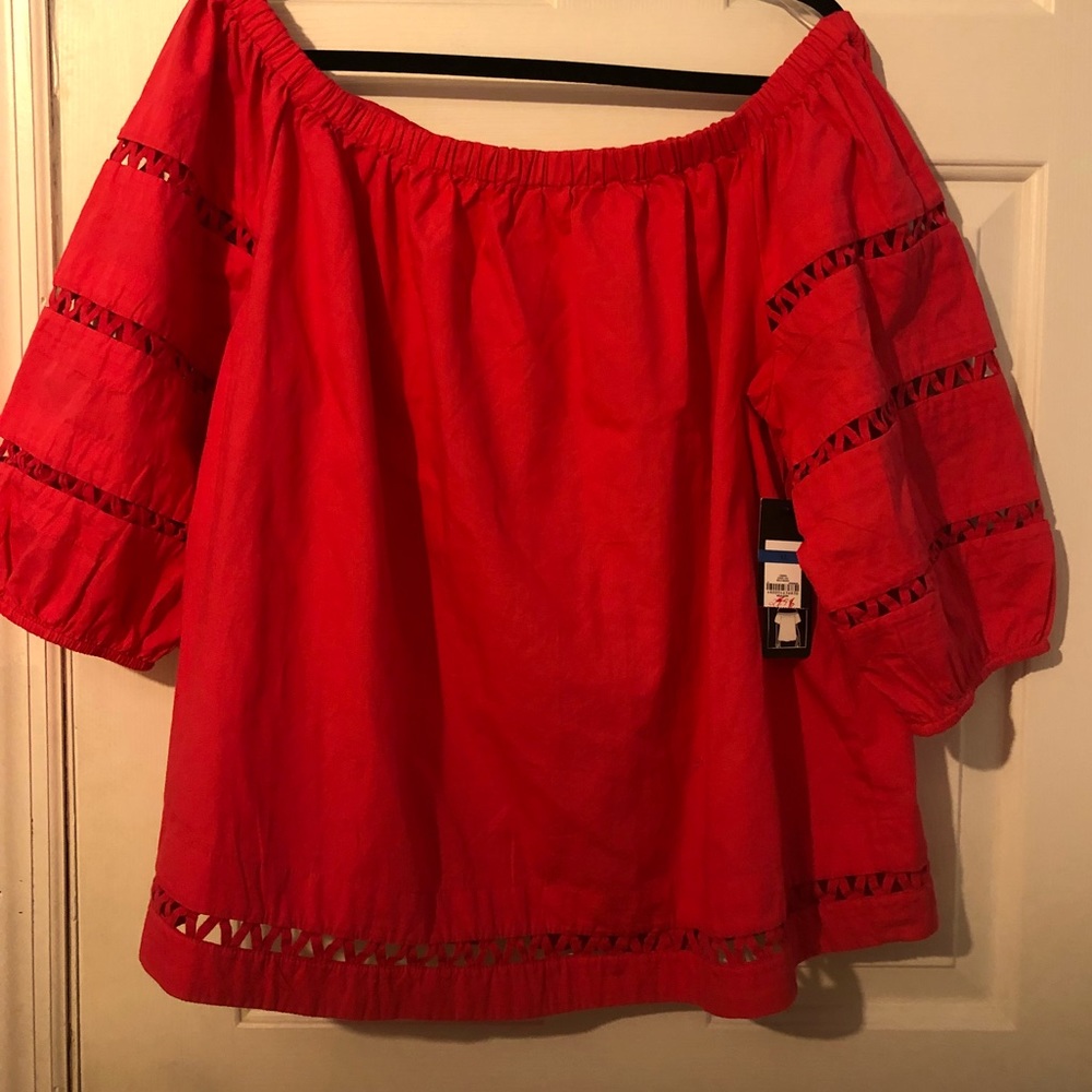Crown and Ivy top